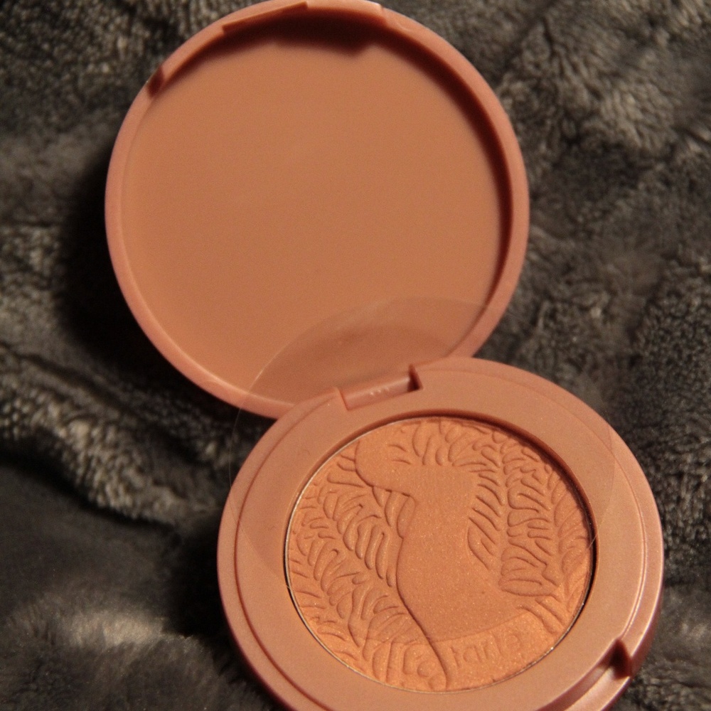 tarte amazonian clay blush in sensual/golden nude